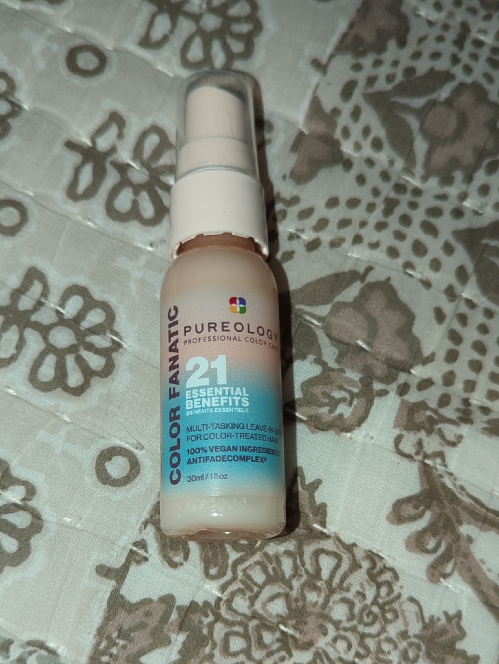 Pureology Color Fanatic Leave-In Spray - White, Blue